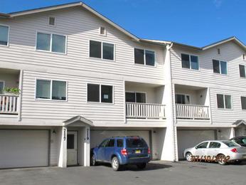 7119 Fairweather Dr, Anchorage, AK 99518 