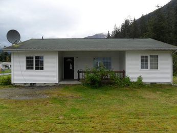 4466 Kanat A Street, Juneau, AK 99801 