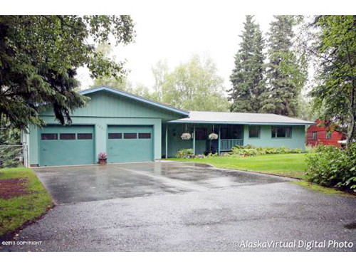 2231 Arctic Circle, Anchorage, AK 99517 