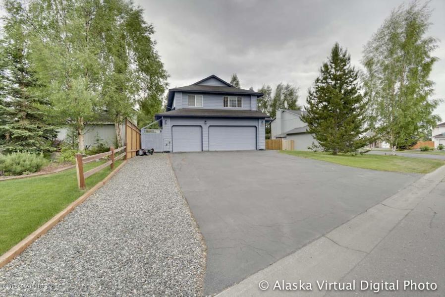 2658 Puffin Point Circle, Anchorage, AK 99507 