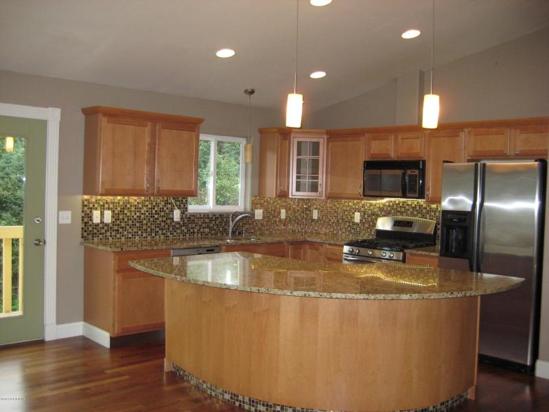 9000 Little Brook Street, Anchorage, AK 99507 