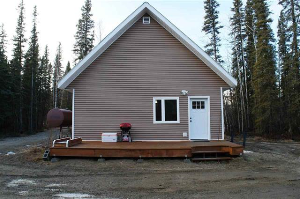 1306 Aloha Street, North Pole, AK 99705 