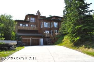 7220 Russell Circle, Anchorage, AK 99516 