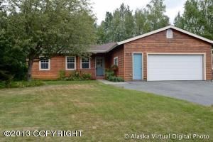 925 E Goldendale Drive, Wasilla, AK 99654 