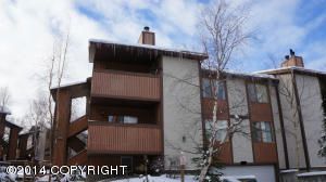 7568 Foxridge Way, Anchorage, AK 99518 