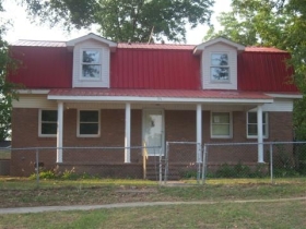131 2ND ST W, FALKVILLE, AL 35622