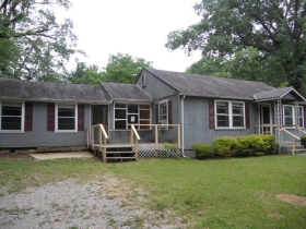 635 OAK CIR, BIRMINGHAM, AL 35206