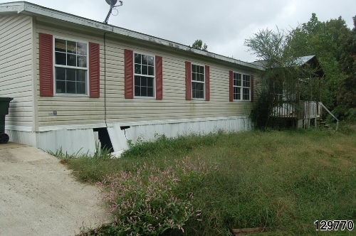 2570 PINEYWOODS RD, Leighton, AL 35646 