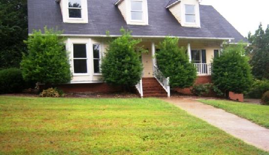 113 Redwood Dr, Trussville, AL 35173 
