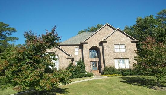 5563 Lake Trace Drive, Birmingham, AL 35244 