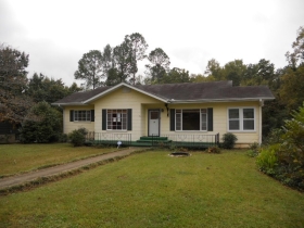 139 FOUST AVE, BESSMER, AL 35023