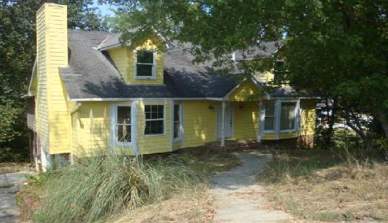1208 Americana Drive, Birmingham, AL 35215 