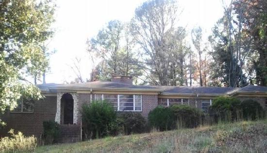 611 Kenwood Drive, Forestdale, AL 35214 