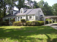 305 N Glenn St, Geneva, AL 36340 