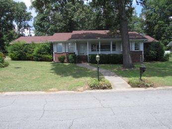 802 Milgray Lane, Bessemer, AL 35022 