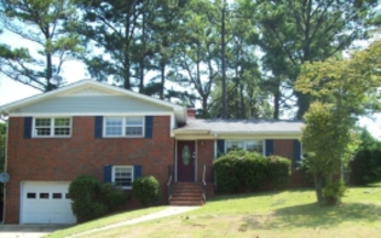 3131 3rd St NE, Center Point, AL 35215 
