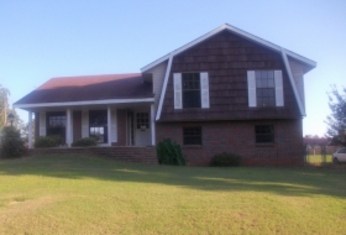 152 Daffodil Ct, Millbrook, AL 36054 