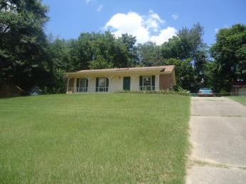 222 Caroline Dr, Prattville, AL 36066 