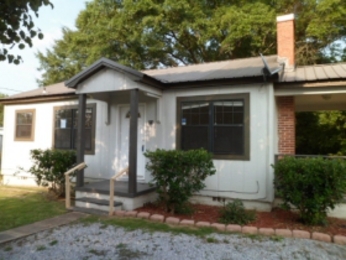 211 Mccullars Ln, Oxford, AL 36203 
