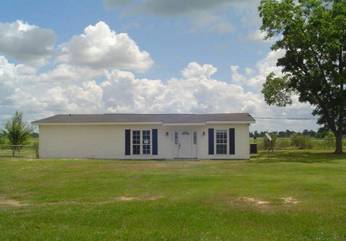 1406 Horner St E, Atmore, AL 36502 