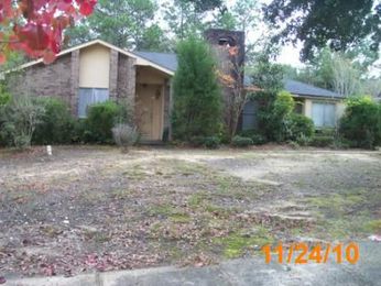 1832 Princeton Woods Drive E, Mobile, AL 36618 