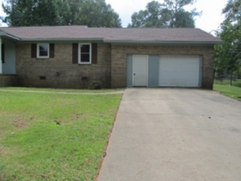 2822 48th Ave SW, Lanett, AL 36863 