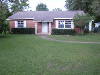 323 3rd Street, Chickasaw, AL 36611 