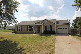 126 Bramblebush Dr, Toney, AL 35773 