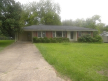 1306 Lake Ln, Demopolis, AL 36732 