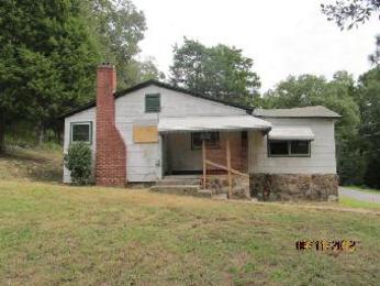 504 7th Ave E, Oneonta, AL 35121 