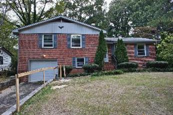 1124 Oakwood St, Birmingham, AL 35215 