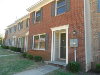 5253 Falling Creek Ln, Birmingham, AL 35235 