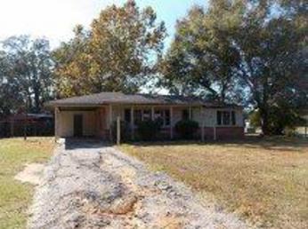 920 Gulf Terra Dr W, Mobile, AL 36605 