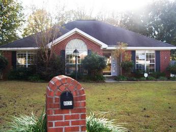 8037 Woodbrook Ct, Semmes, AL 36575 