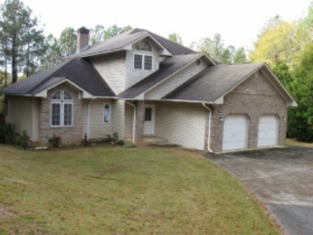 2507 Country Club Rd, Lanett, AL 36863 