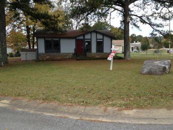 2720 Pineview Ln, Bessemer, AL 35023 