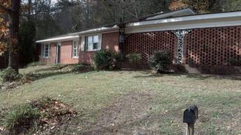 1128 Maplewood Plac, Anniston, AL 36207 