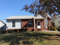 516 Lamplighter Ln, Birmingham, AL 35214 