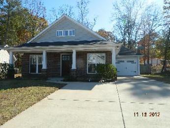 136 Rossburg Dr, Calera, AL 35040 