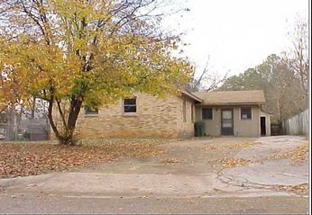 610 Royal Oaks Dr, Huntsville, AL 35811 