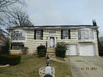 1168 Red Oak Cir, Fairfield, AL 35064 