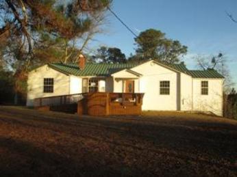 343 E Highland St, Dadeville, AL 36853 