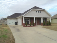 153 Rossburg Dr, Calera, AL 35040 