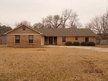 2404 SW Auburn Dr, Decatur, AL 35603 