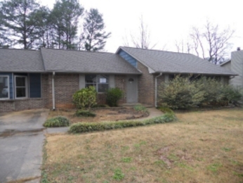 2656 Shoemaker St, Birmingham, AL 35235 