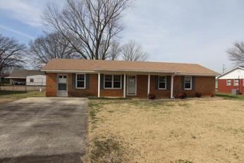 61 Sharon Ave, Courtland, AL 35618 