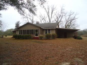 988 Johnson Rd, Luverne, AL 36049 