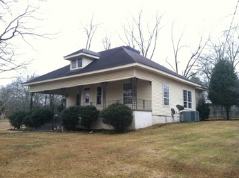 305 1st Avenue SW, Lafayette, AL 36862 