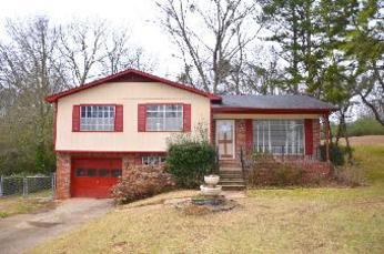 1086 Sunhill Road NW, Birmingham, AL 35215 