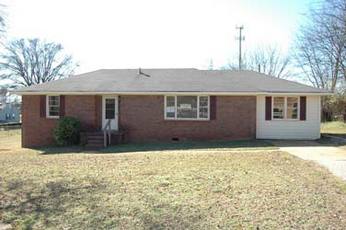 104 Ford St, Muscle Shoals, AL 35661 